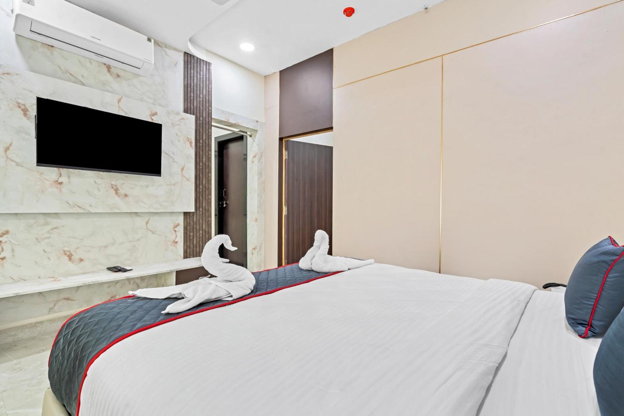 Hotel Sky Land Khammam Exteriér fotografie